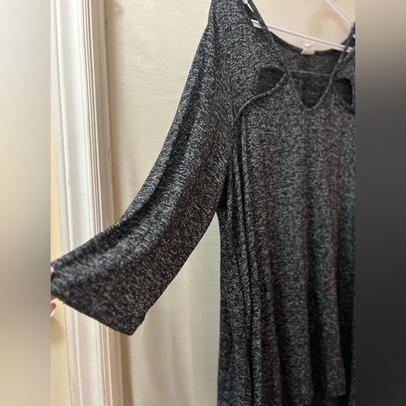 ⚫️ BOGO DC Jeans Gray Knit Tunic Dress size 1X super soft and stretchy - Picture 6 of 7